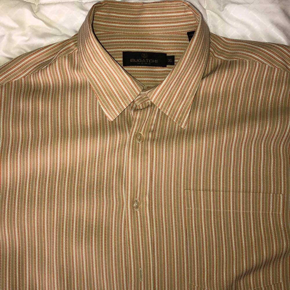 Short sleeve button down